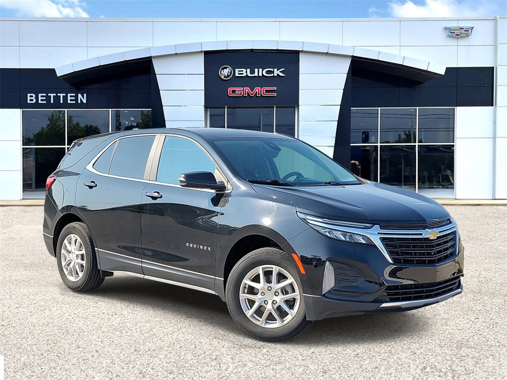 2022 Chevrolet Equinox LT photo 2