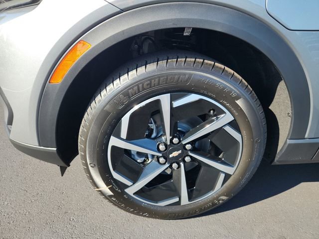 2026 Chevrolet Equinox EV 1LT photo 4