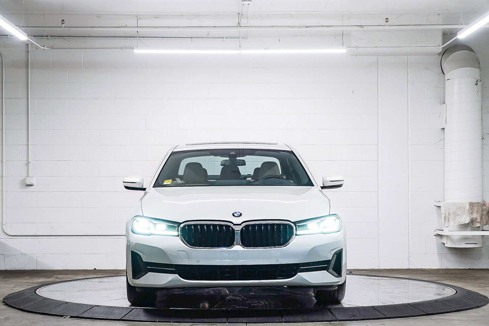 2022 Bmw 530i 5-Series photo 2