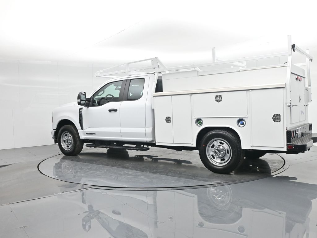 2024 Ford F-350 Super Duty XL