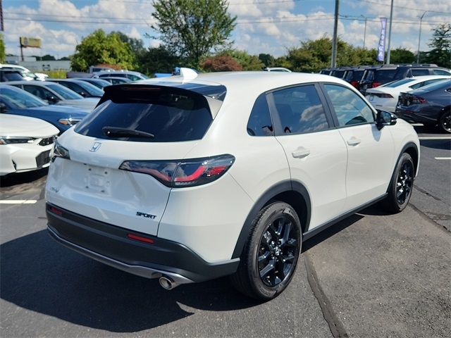 2025 Honda HR-V Sport photo 6