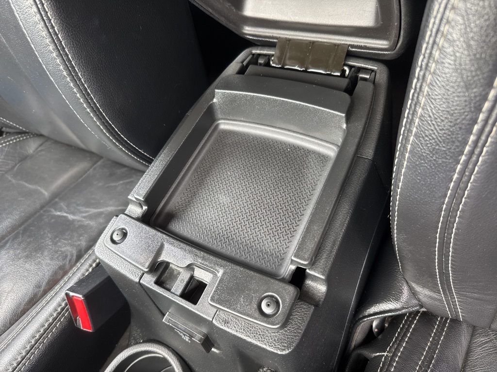 2014 Jeep Wrangler Unlimited Rubicon photo 40
