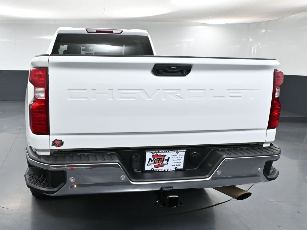 2022 Chevrolet Silverado 2500HD LT photo 4