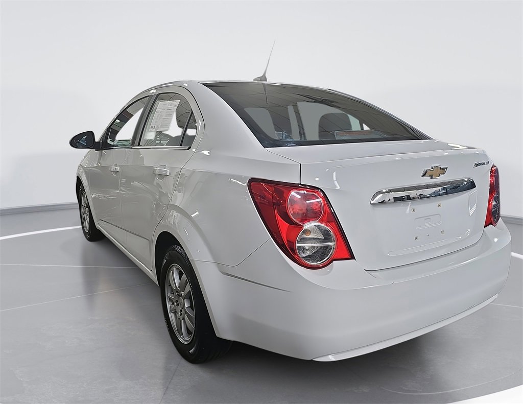 2014 Chevrolet Sonic LT photo 5