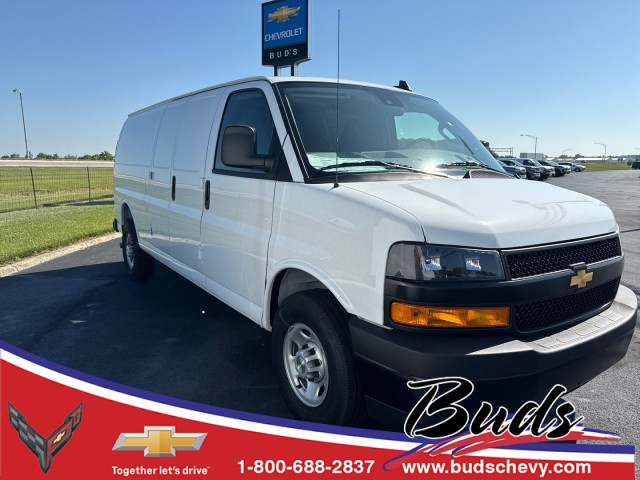 2025 Chevrolet Express Cargo Work Van's photo