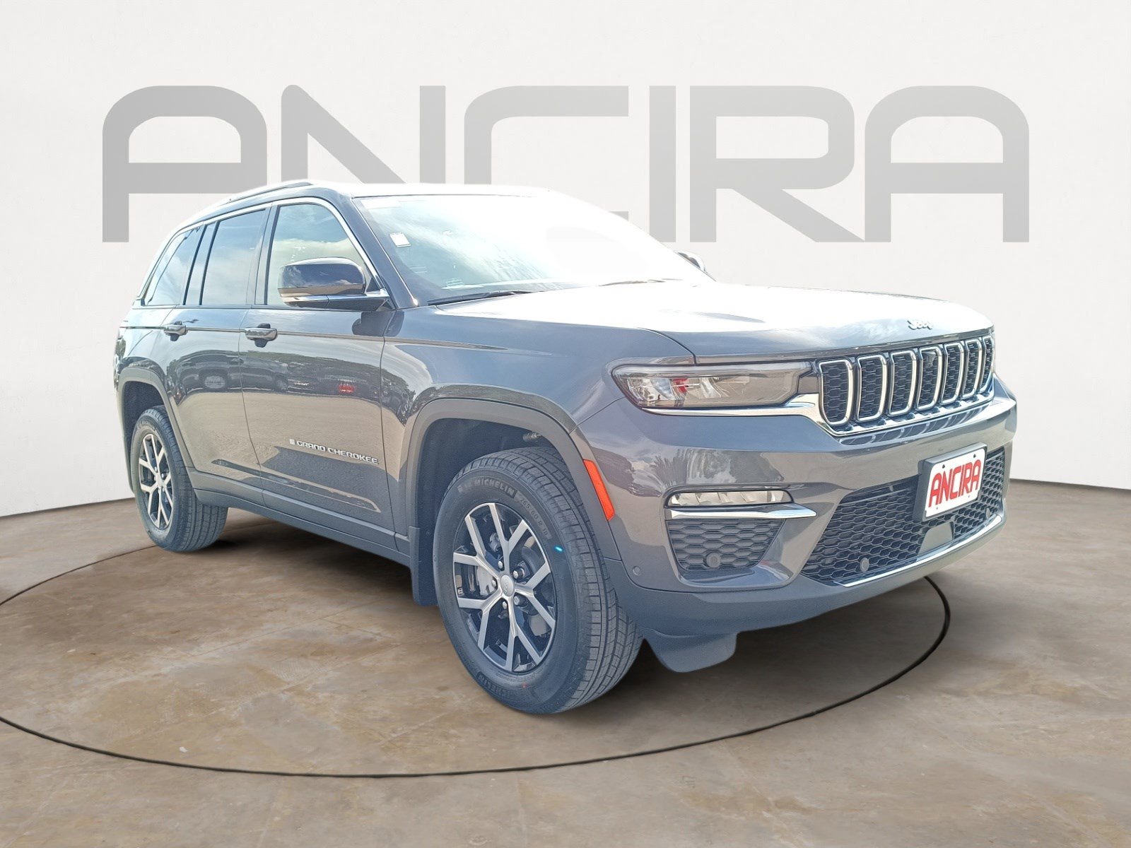 2025 Jeep Grand Cherokee Limited photo 2