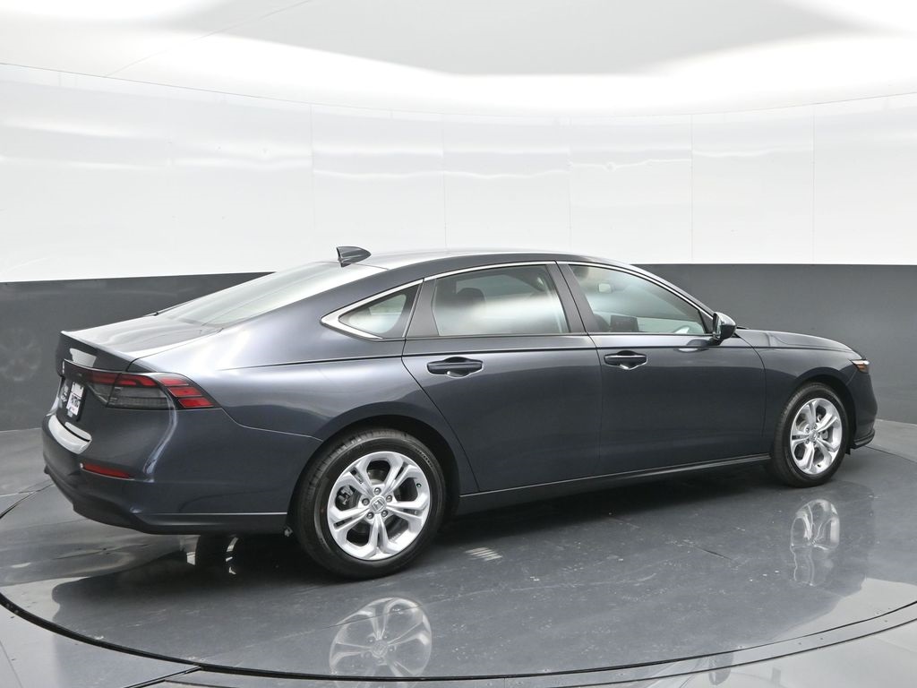 2025 Honda Accord 1.5T LX photo 3