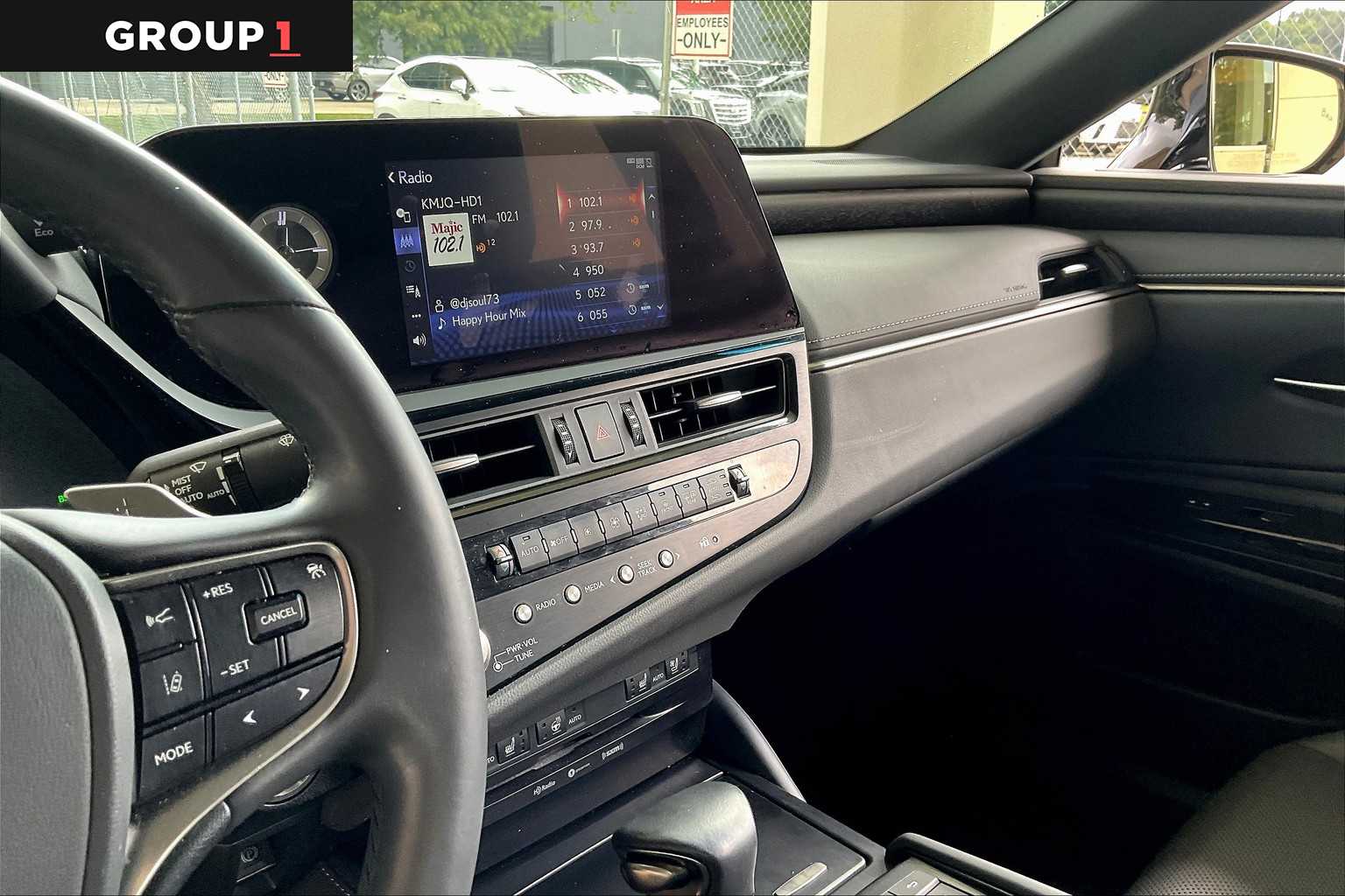 2022 Lexus ES 350 photo 5