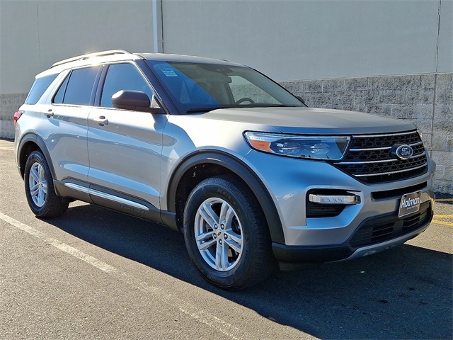 2023 Ford Explorer XLT photo 2