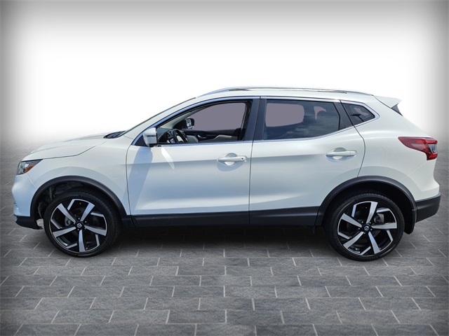 2022 Nissan Rogue Sport SL photo 3