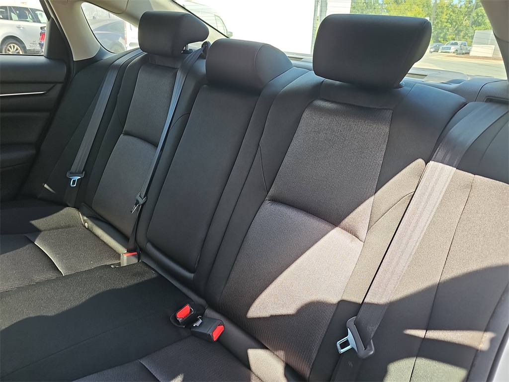 2019 Honda Accord EX photo 11