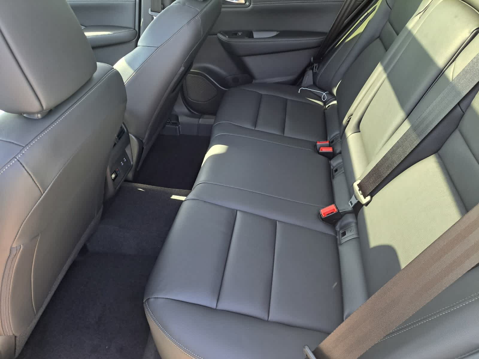 2025 Nissan Rogue SL photo 21