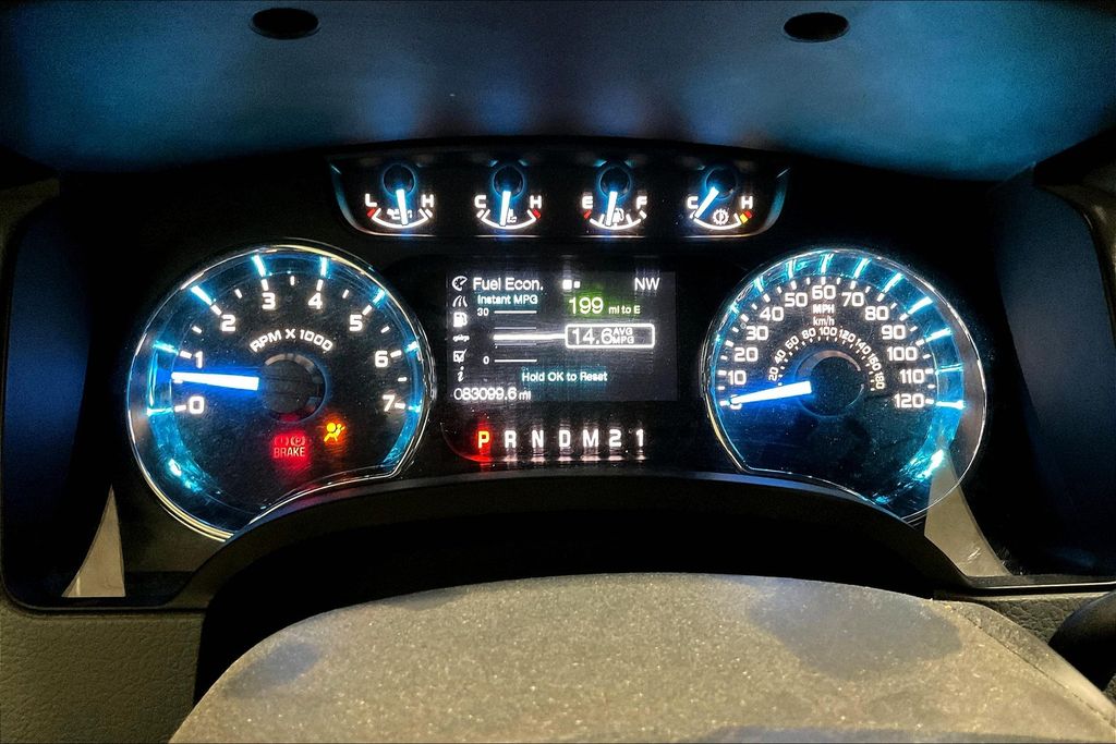 2013 Ford F-150 XLT photo 16
