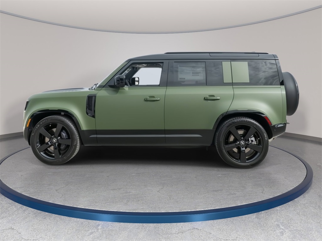 2025 Land Rover Defender 110 X-Dynamic SE photo 2