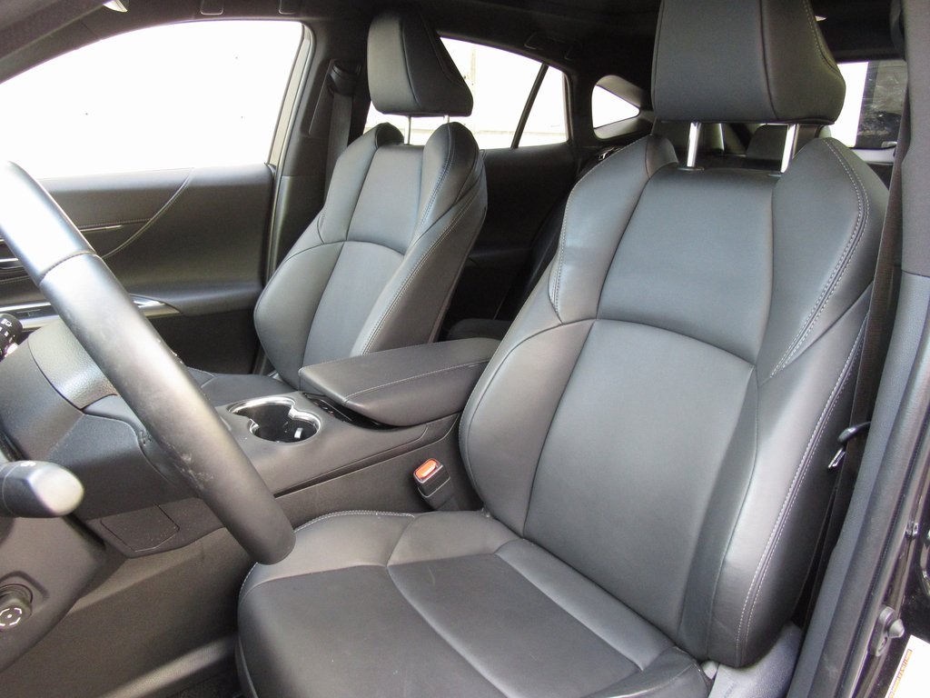 2024 Toyota Venza photo 7