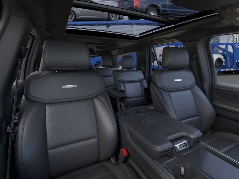 2025 Ford Expedition Platinum MAX EL photo 7