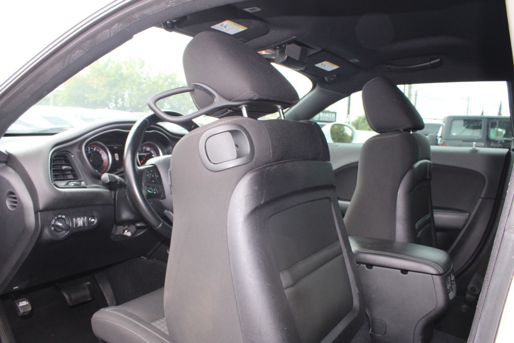 2019 Dodge Challenger SXT photo 32