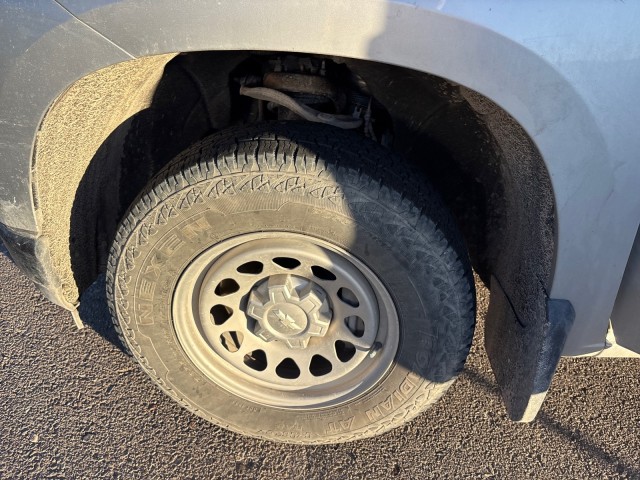 Used 2019 Silver Ice Metallic Chevrolet Work Truck image 18