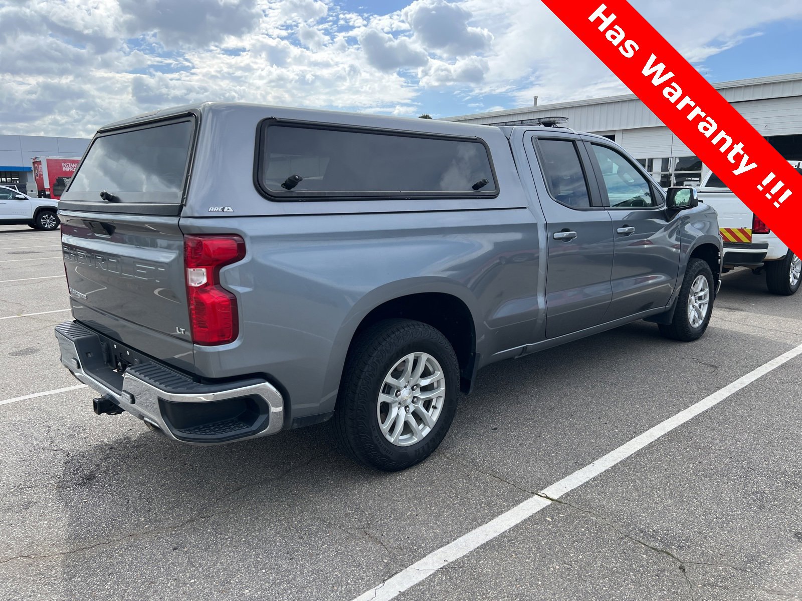 2019 Chevrolet Silverado 1500 LT photo 3