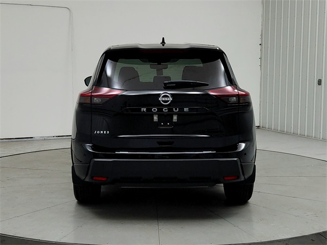 2025 Nissan Rogue SV photo 6