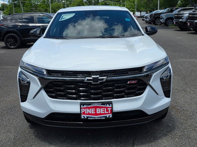2025 Chevrolet Trax photo 6