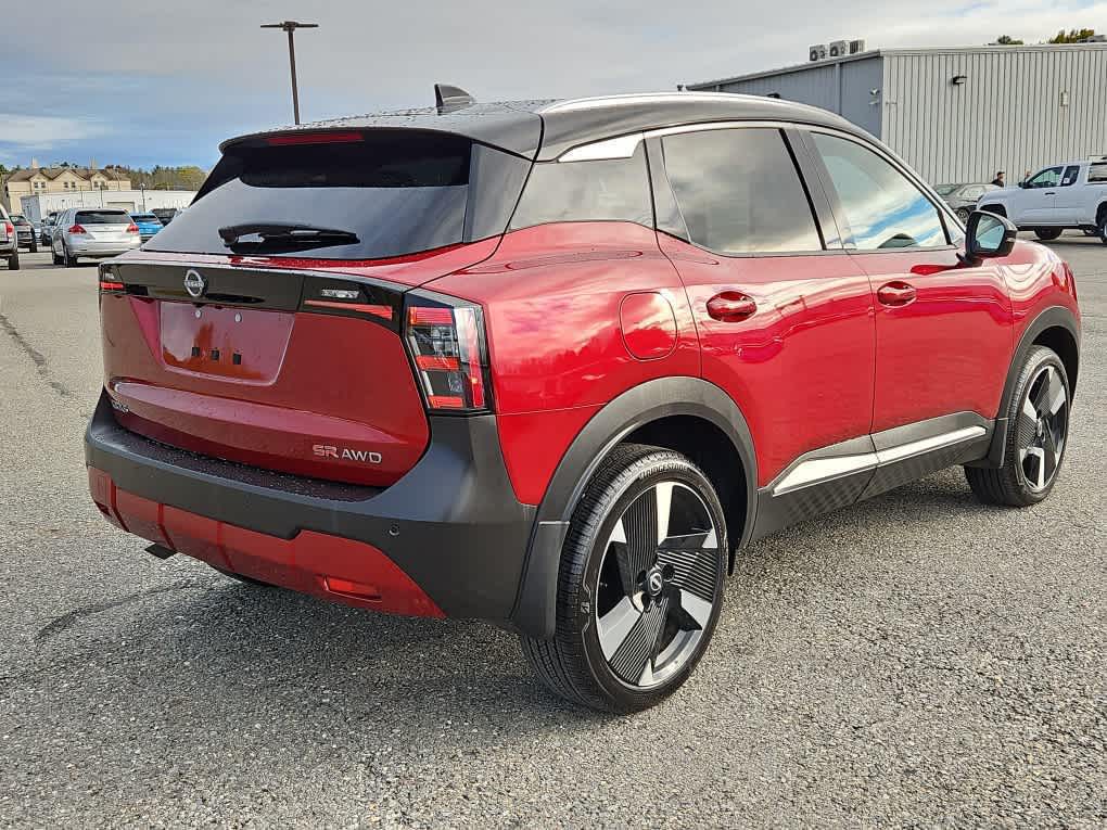 2025 Nissan Kicks SR photo 3