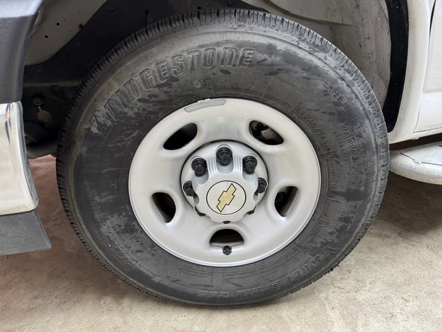 2023 Chevrolet Express 2500 Work Van photo 30