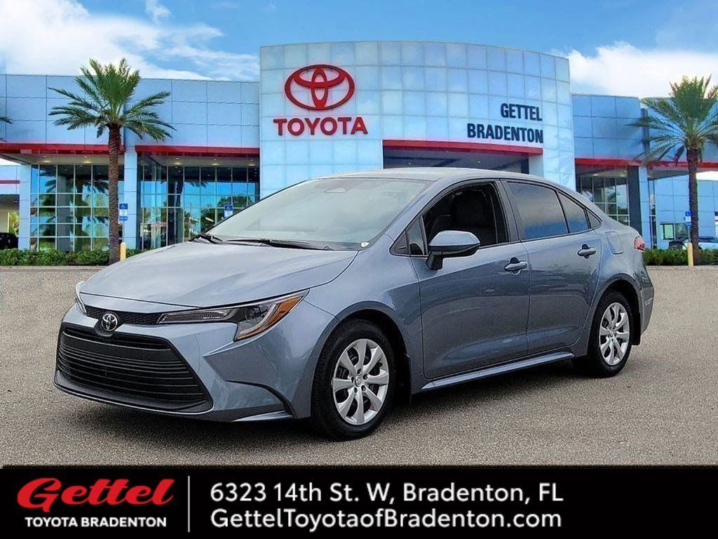 2025 Toyota Corolla LE