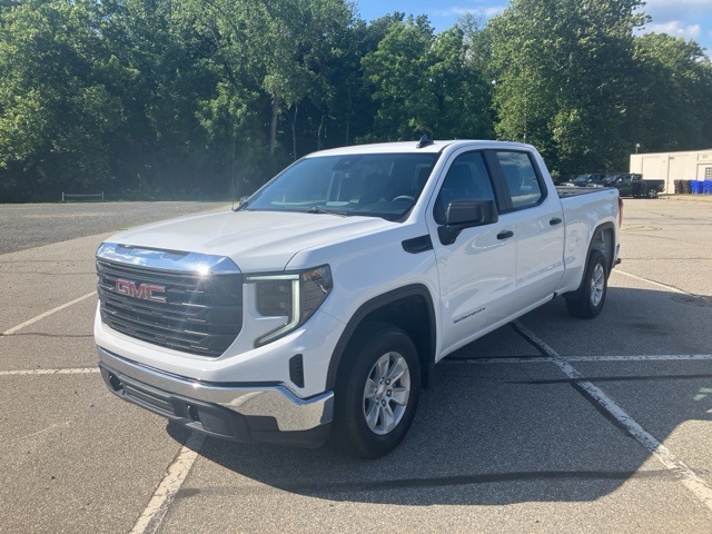 2024 GMC Sierra 1500 Pro's photo