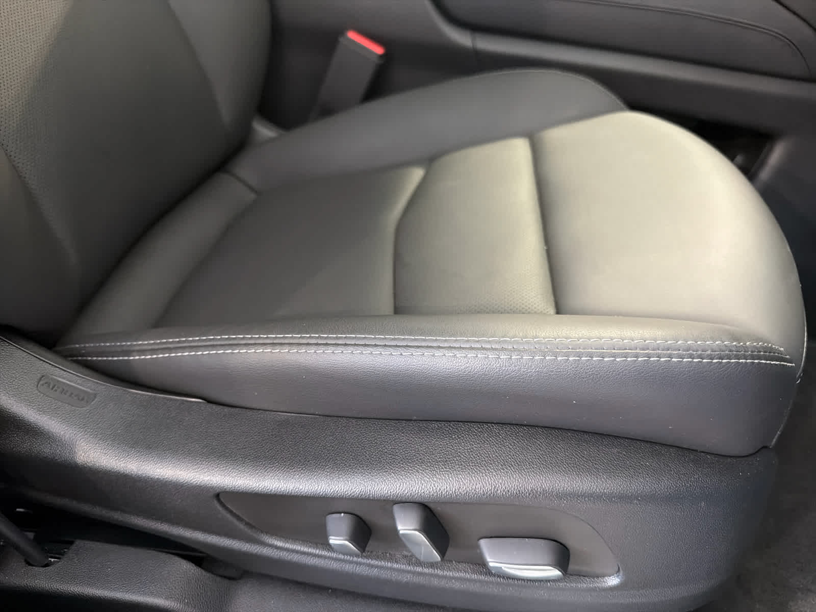 2022 Cadillac XT5 Premium Luxury photo 9