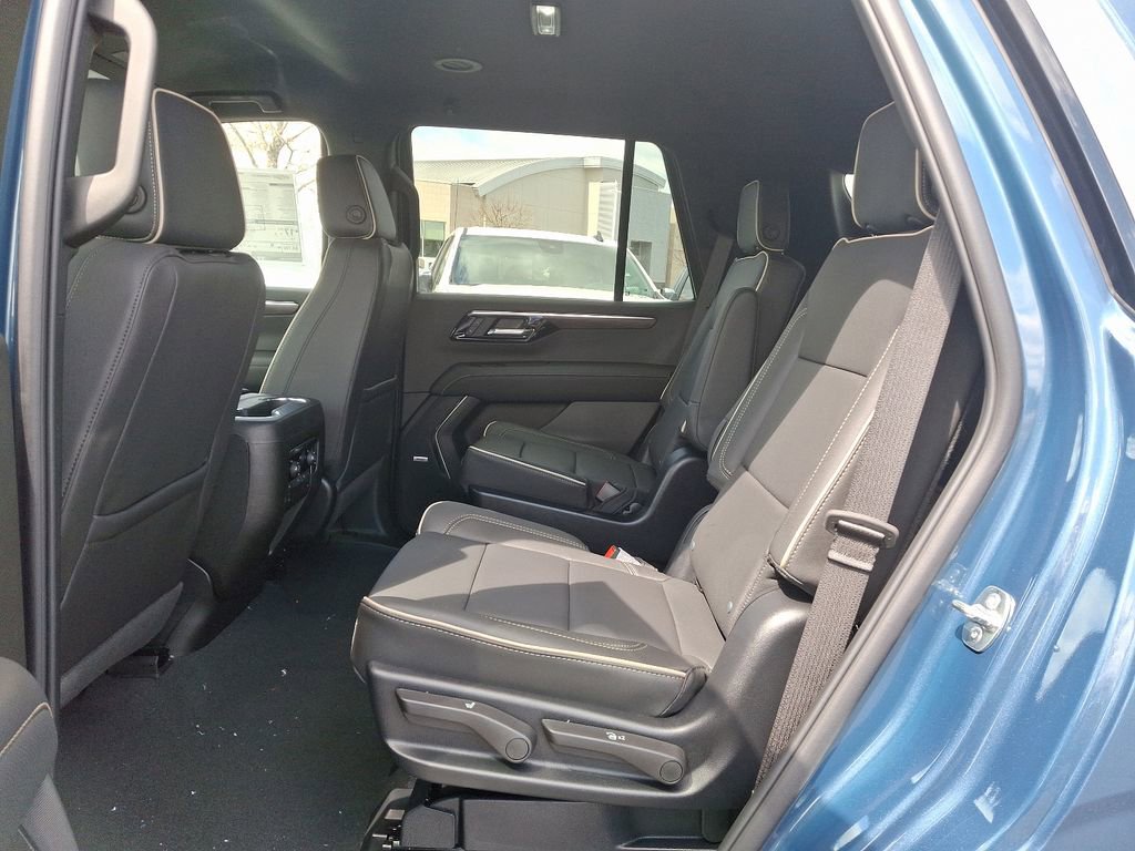 2025 Chevrolet Tahoe Premier photo 4