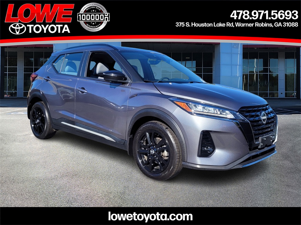 2023 Nissan Kicks SR