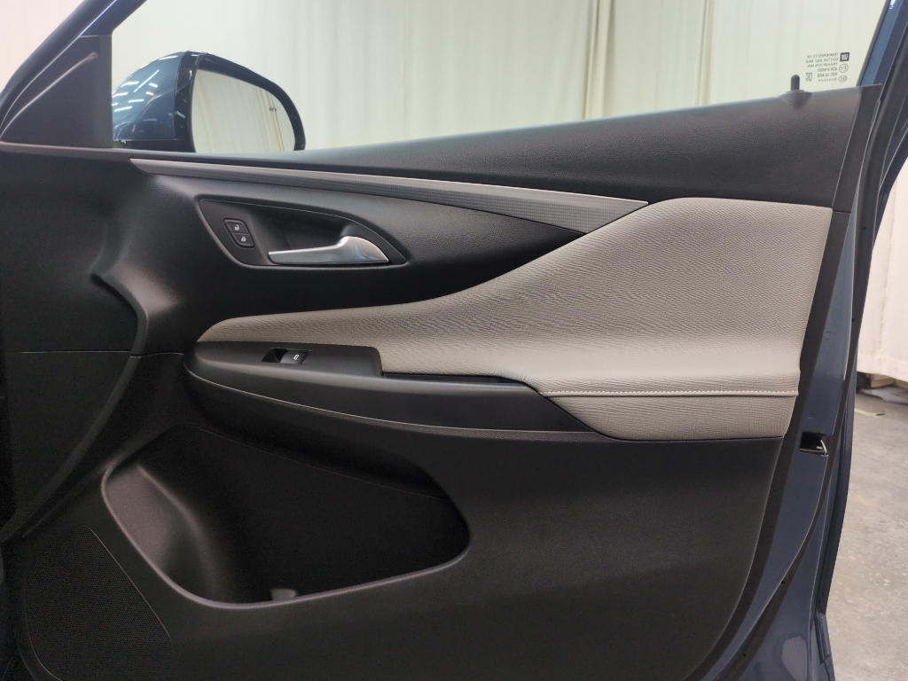 2024 Buick Envista Avenir photo 13