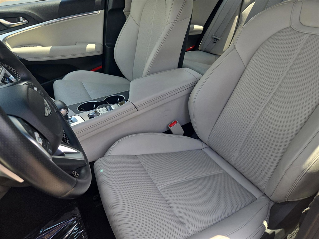 2024 Genesis G70 2.5T photo 18