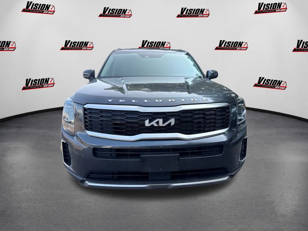 2022 Kia Telluride S photo 2