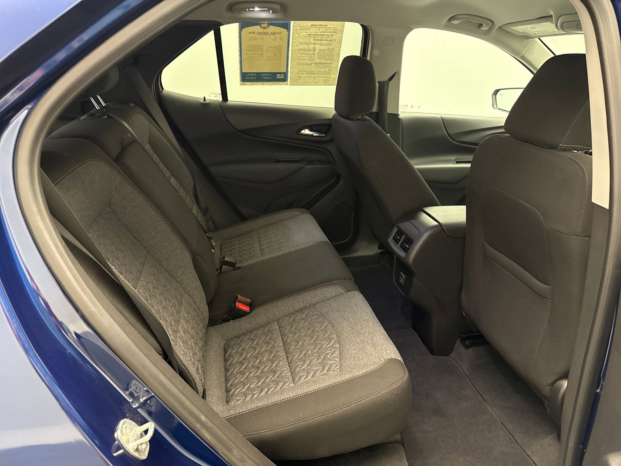 2022 Chevrolet Equinox photo 27