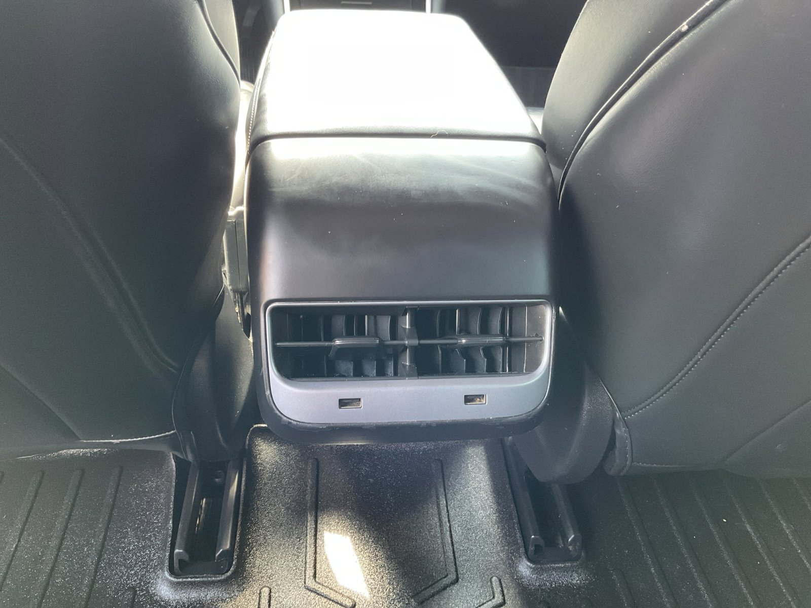 2019 Tesla Model 3 Long Range photo 5