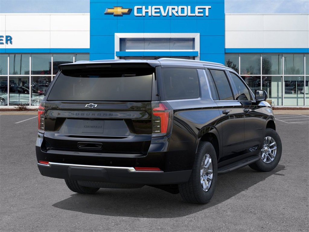 2026 Chevrolet Suburban LS photo 3