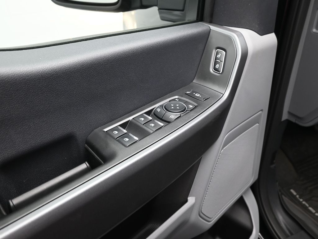 2025 Ford F-350 Super Duty XLT
