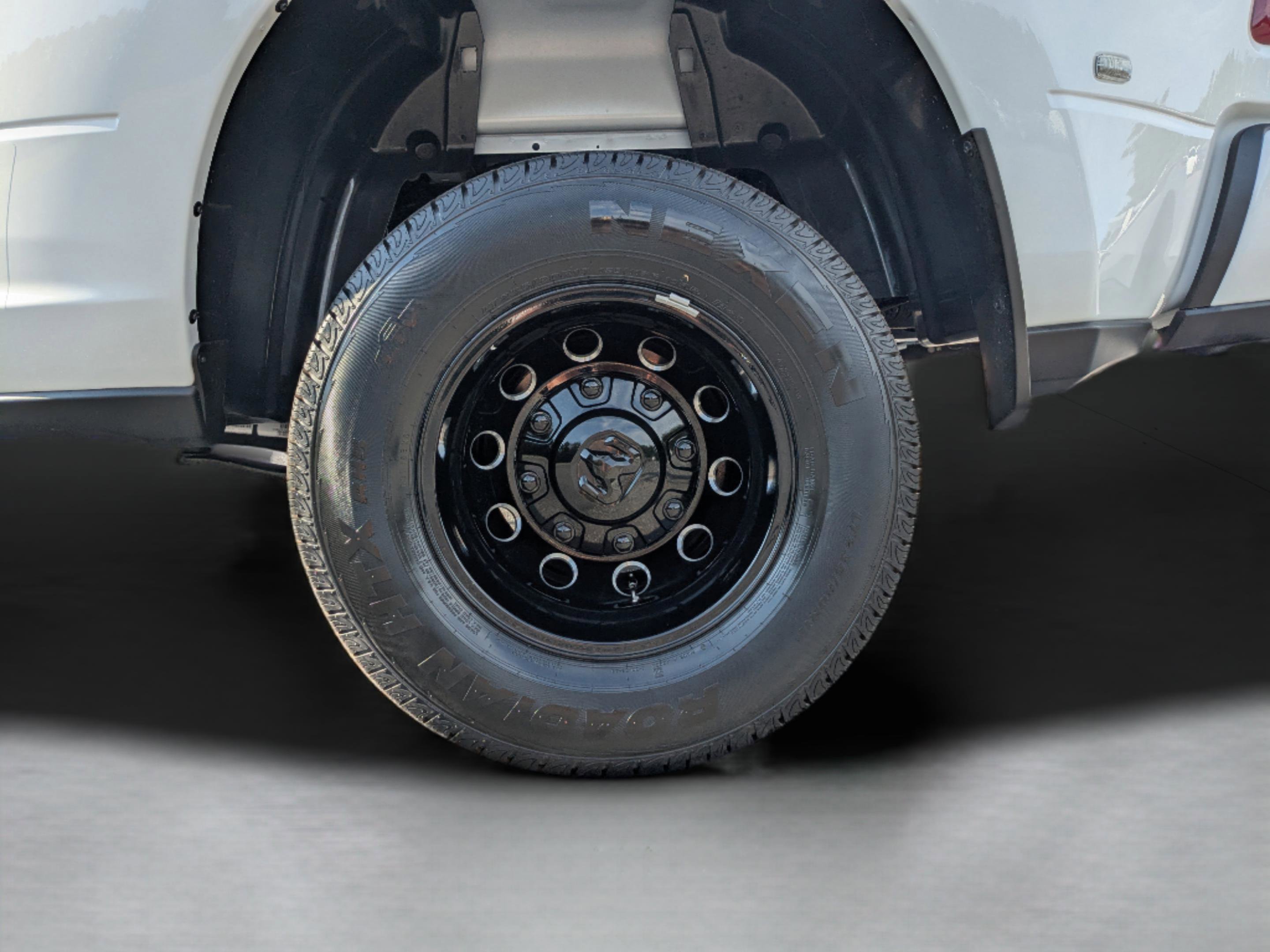 2025 Ram 3500 Big Horn photo 39