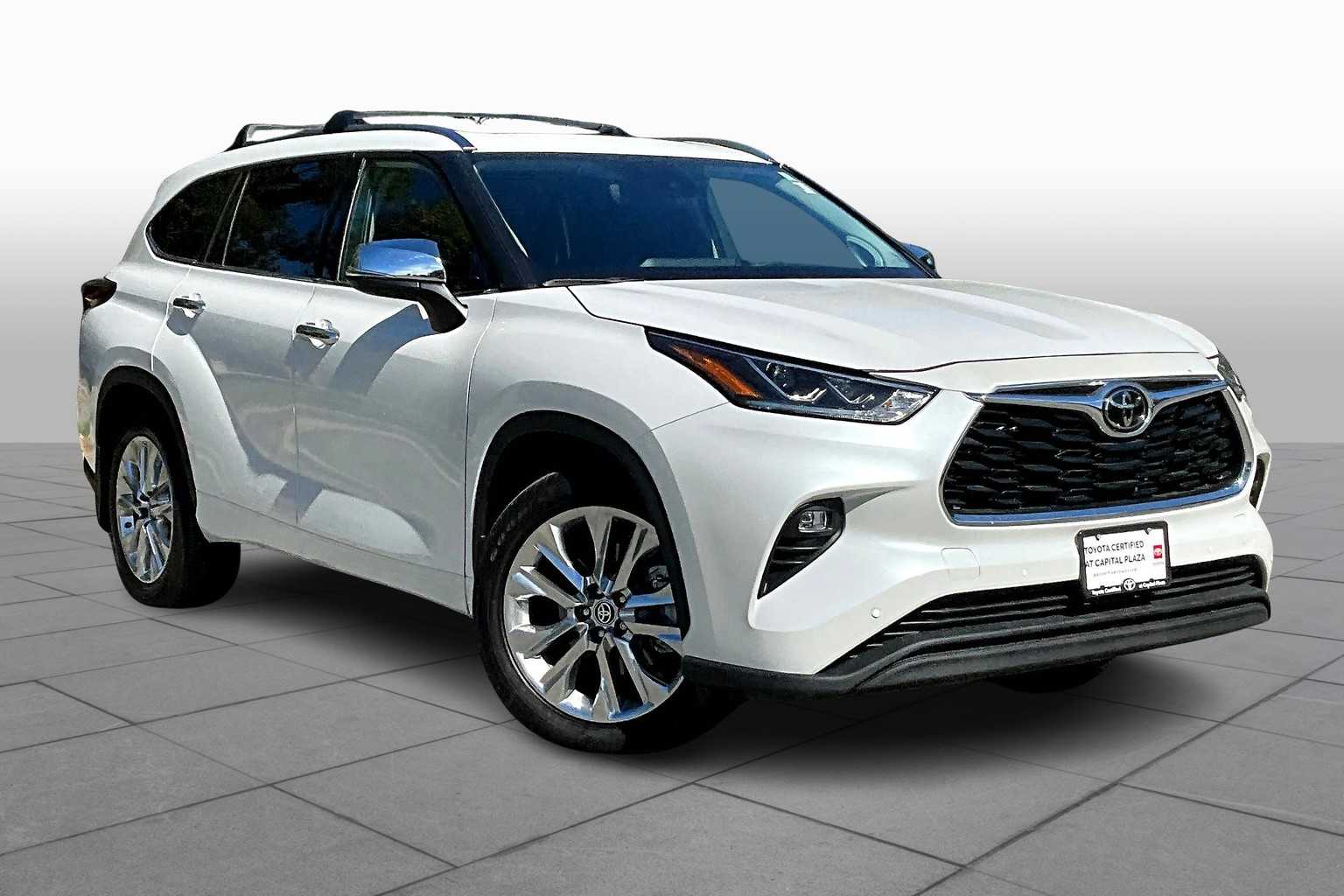 2024 Toyota Highlander Limited photo 2