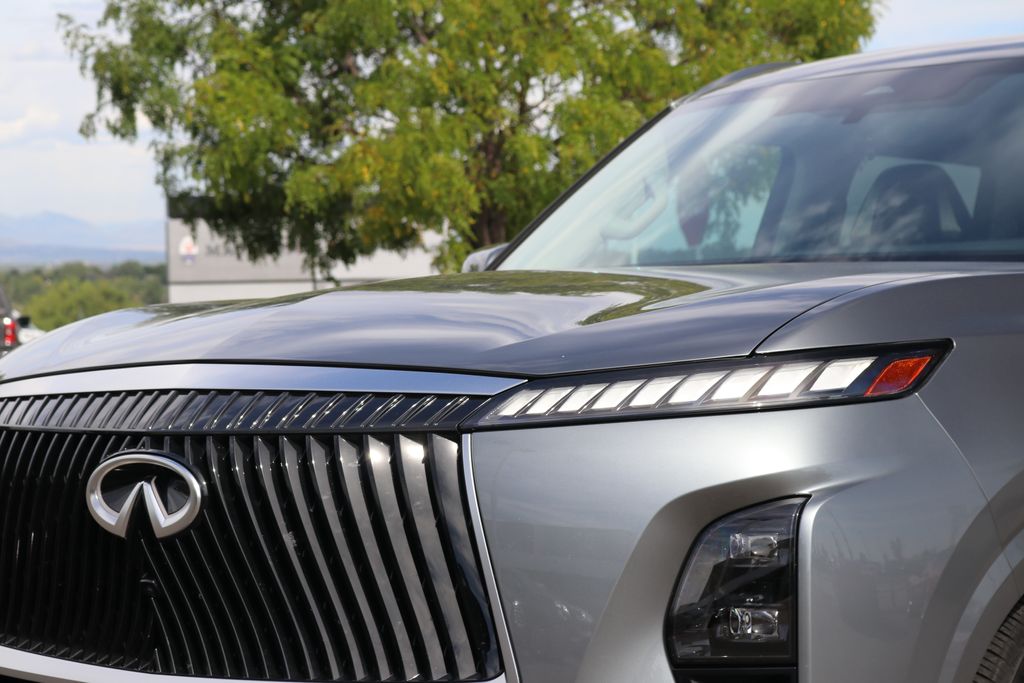 2025 Infiniti QX80 Sensory photo 8