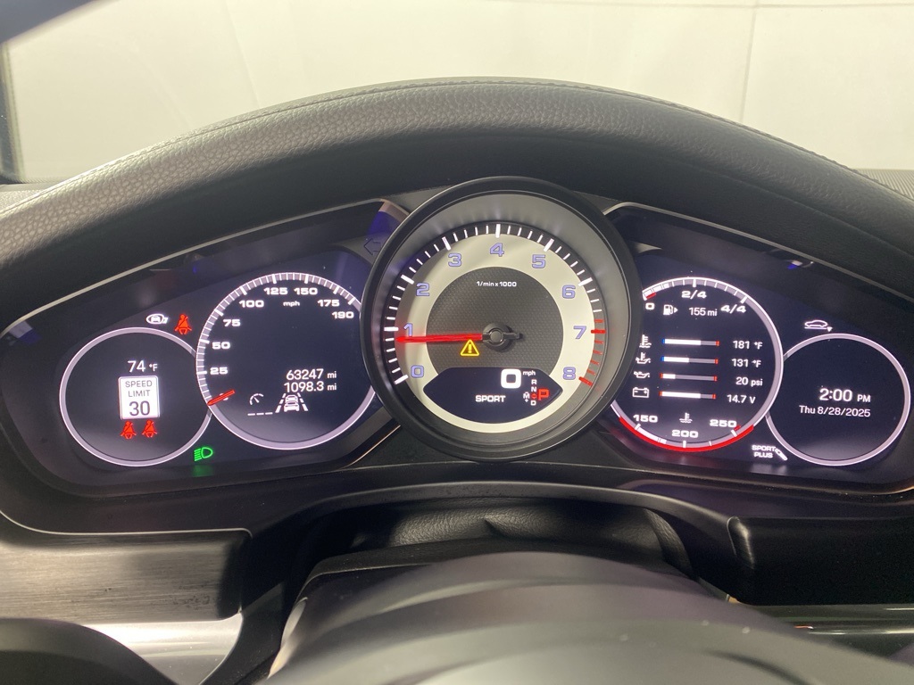 2022 Porsche Panamera 4 Platinum photo 16