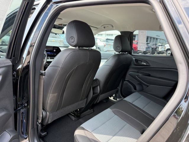 2026 Chevrolet Trax LT photo 12