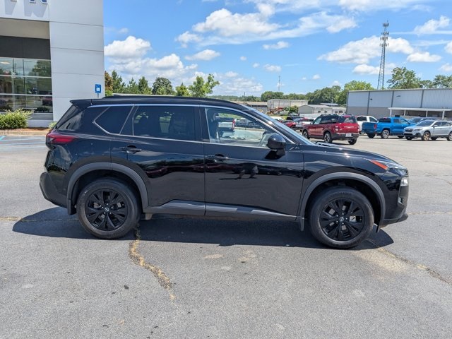 2023 Nissan Rogue SV photo 3