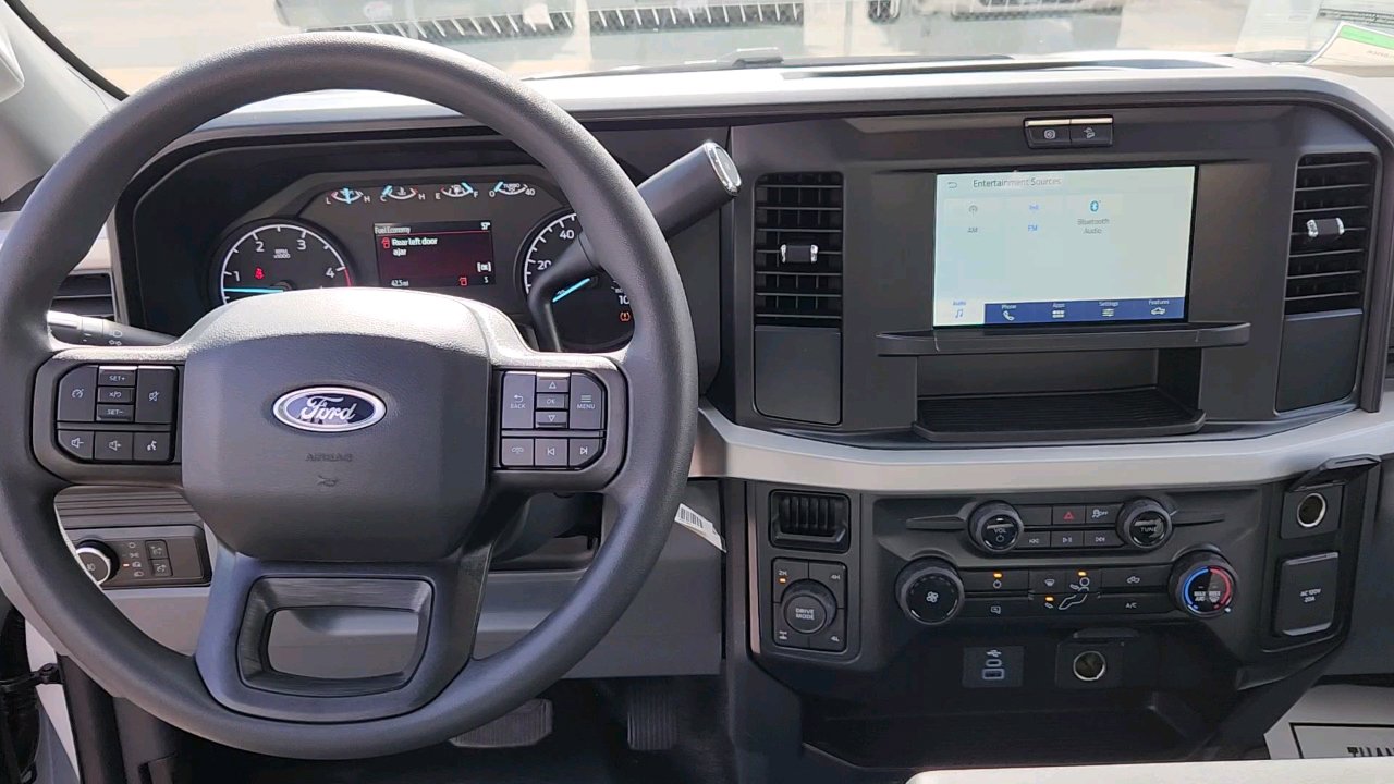 2025 Ford F-250 XL photo 14