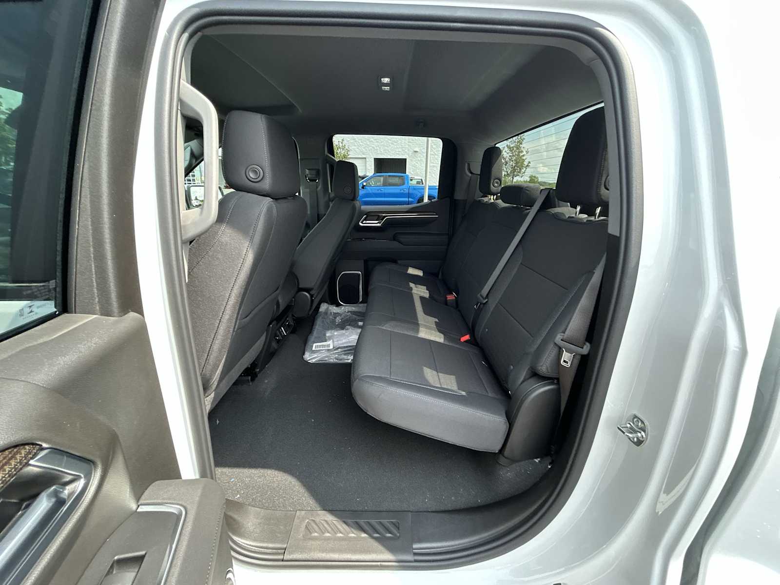 2026 Chevrolet Silverado 1500 LT photo 21