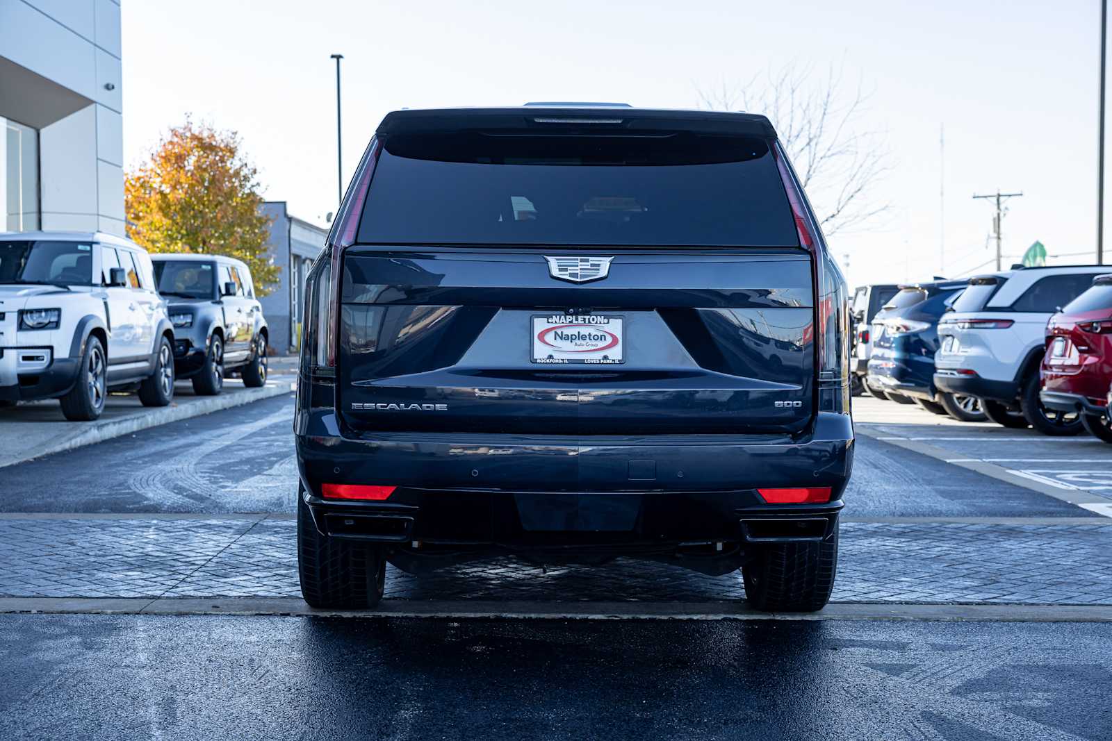 2022 Cadillac Escalade Sport Platinum photo 2