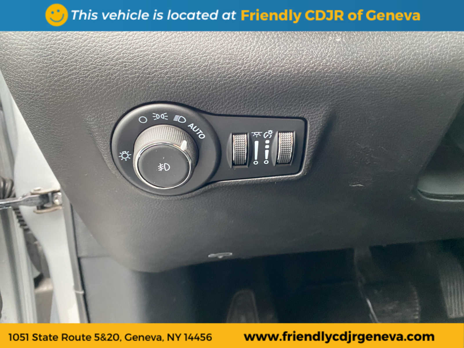 2025 Jeep Compass Limited photo 17