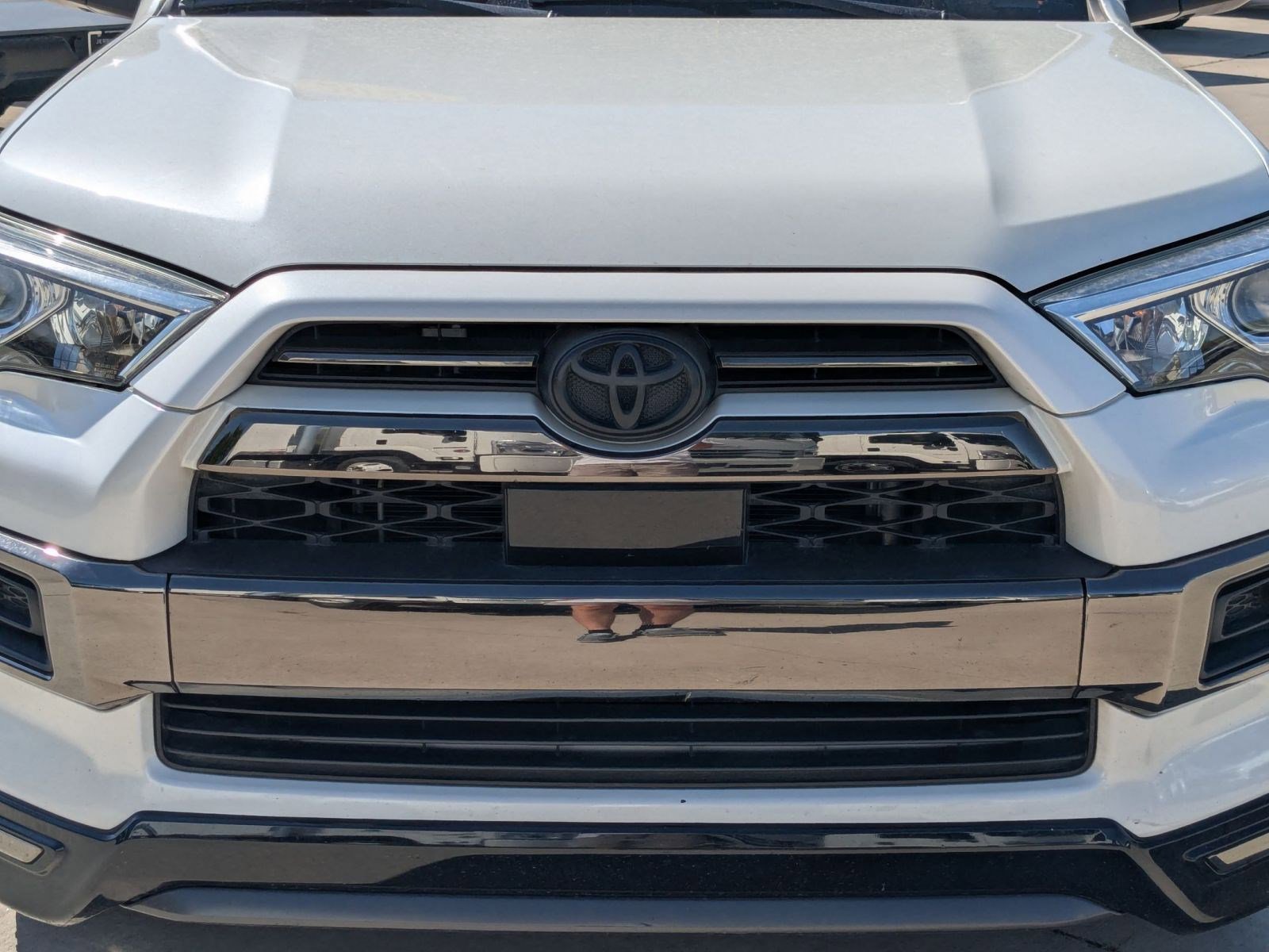 2020 Toyota 4Runner Nightshade Edition photo 6